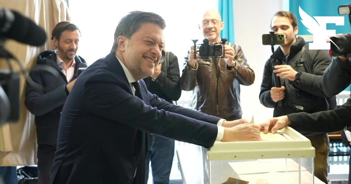 Municipales: le maire sortant de gauche Benoît Payan, vote à Marseille