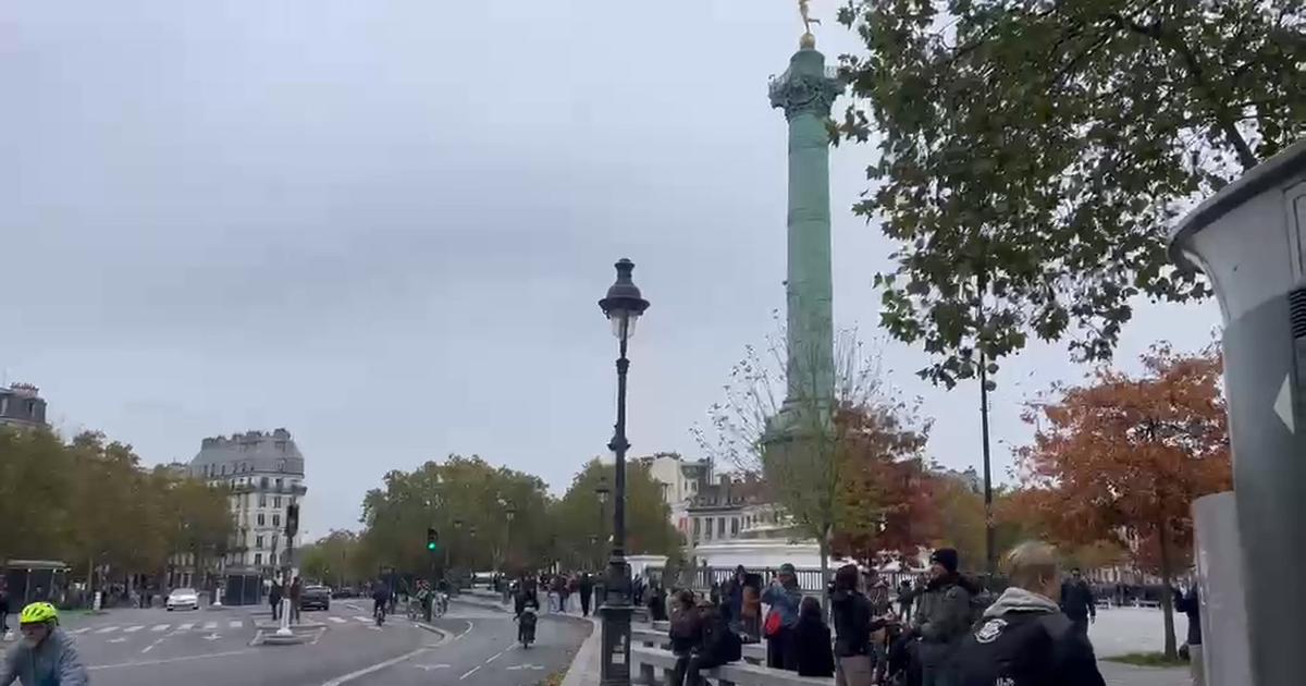 Manifestation du 24 octobre: la situation est calme sur la place de la Bastille à Paris