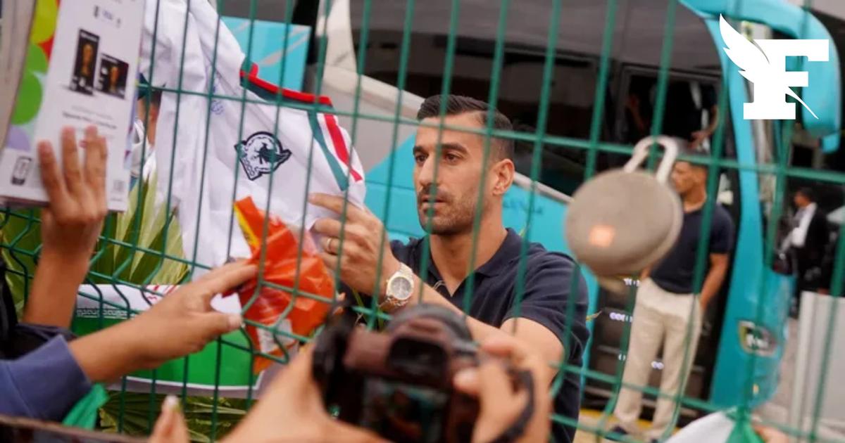 Eliminée après la phase de groupes de la Coupe du monde, l'équipe d'Iran quitte Tijuana sous les acclamations de fans mexicains