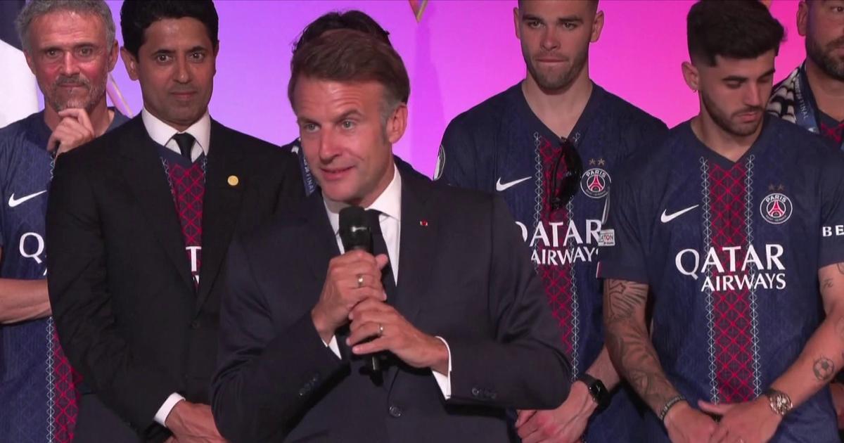 Après la victoire du PSG, Emmanuel Macron appelle les Bleus à ramener une troisième étoile à l'issue du Mondial
