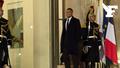 Kylian Mbappé arrives at the Élysée for a state dinner with the Emir of Qatar