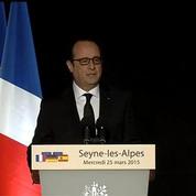 Hollande: Tout sera mis en oeuvre pour remettre les corps aux familles