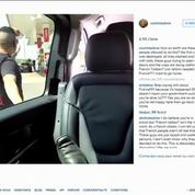 Coincée dans une voiture Uber, Courtney Love interpelle Hollande