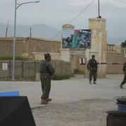 Afghanistan : au moins 100 morts dans l'attaque d'une base militaire