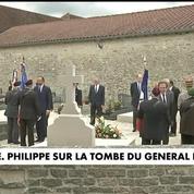 Edouard Philippe sur la tombe du Général de Gaulle