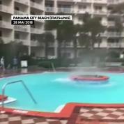 Floride : il filme une mini trombe d'eau à la piscine