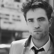 Robert Pattinson intense dans la nouvelle campagne Dior Homme