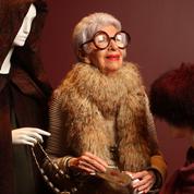 Iris Apfel, fashionista de 94 ans, expose au Bon Marché