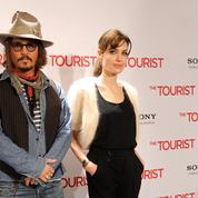 Angelina Jolie trouve du réconfort auprès de Johnny Depp