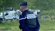 Gironde : un homme tué par balles pendant qu’il taillait sa haie, son voisin placé en garde à vue