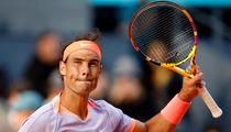 Tennis : smash, amorti, glissade... Les plus beaux points de Nadal pour son retour à Madrid (vidéo)