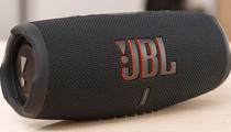 JBL Charge 5 : la puissante enceinte est à prix réduit !