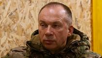 Guerre en Ukraine: le commandant de l'armée ukrainienne affirme que ses troupes combattent avec «peu ou pas» d'armes et de munitions