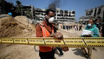 Hôpitaux de Gaza: l'UE réclame une enquête indépendante sur les fosses communes découvertes