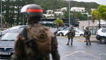 Nouvelle-Calédonie : les forces de l'ordre lancent une vaste opération pour dégager la route vers l'aéroport