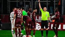 Ligue 1: après l’expulsion polémique de Mikautdaze, Metz va demander le retrait du carton rouge