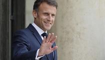 Nouvelle-Calédonie : Emmanuel Macron convoque un nouveau conseil de défense lundi à 18h30