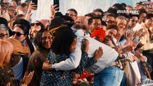 Après avoir conquis la Fashion Week, Pharrell Williams partage un moment complice avec les siens