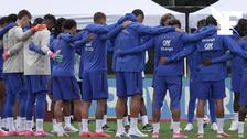 Coupe du monde 2026: les Bleus observent une minute de silence en hommage à la mère de Didier Deschamps