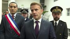 Emmanuel Macron évoque un «tournant» et le premier acte terroriste visant à tuer des personnes en raison de leur «couleur de peau» ou de leur «religion» présumée