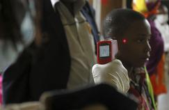 Ebola : des contrôles impuissants à l'aéroport de Monrovia