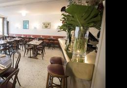 Le Figaro Le Nom M Echappe Paris 75002 Cuisine Francaise