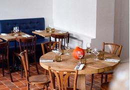 Le Figaro 3 Pieces Cuisine Paris 75017 Cuisine Francaise