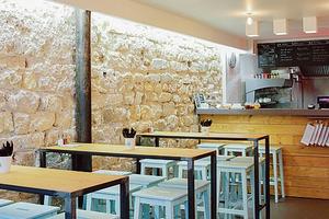 Lire la critique : Filakia - Petit Café d'Athènes