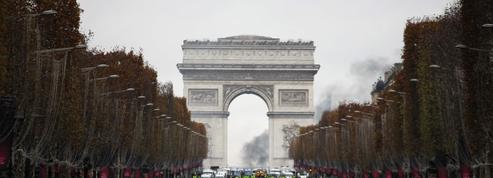 «Gilets jaunes» : Paris se barricade par crainte de nouvelles violences samedi
