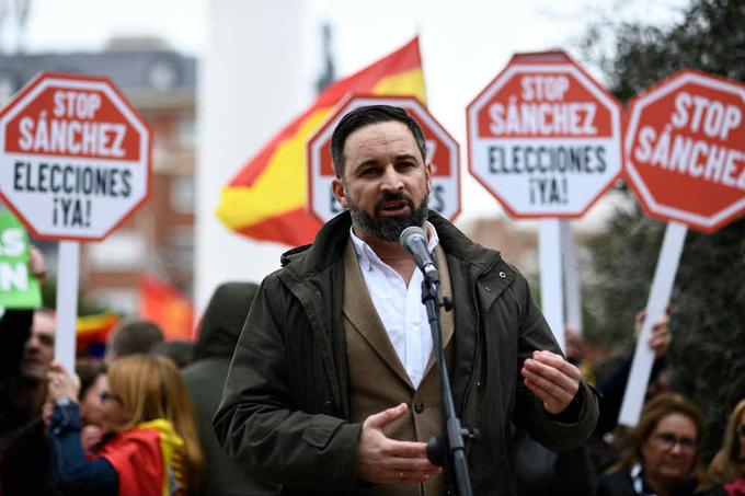 Santiago Abascal, patron du parti d'extrême droite Vox, dimanche à Madrid.