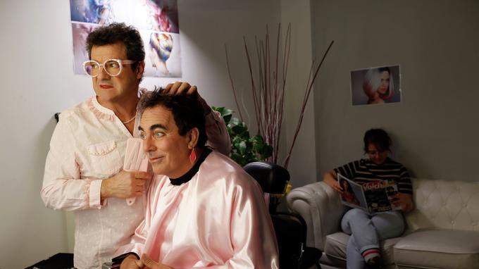 Les Chevaliers Du Fiel Les Coiffeuses Replay Programme TV - Les Chevaliers du Fiel : «Les décoiffeuses»