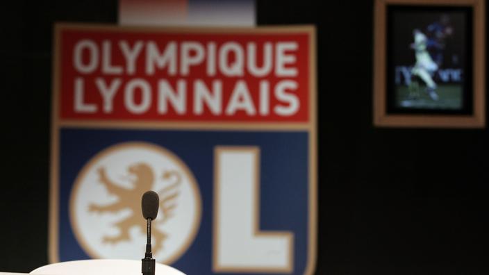 Un Commentateur D Ol Tv Traite Les Joueurs Bordelais De Guignols En Direct Scan Sport