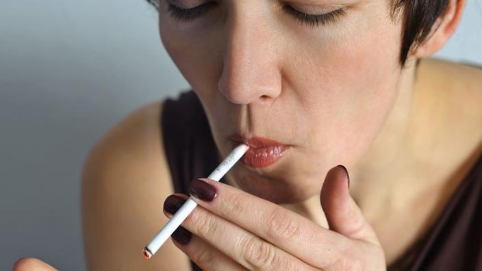 elfbar nachfüll pod läuft aus La cigarette électronique et l'asthme main image 0