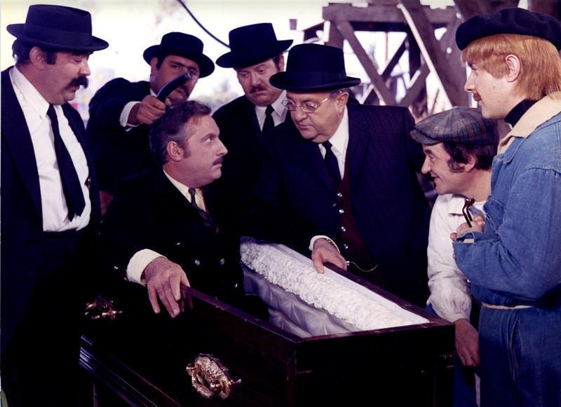 Le Cri Du Cormoran Le Soir Au-dessus Des Jonques Acteurs Programme TV - Le cri du cormoran le soir au-dessus des jonques