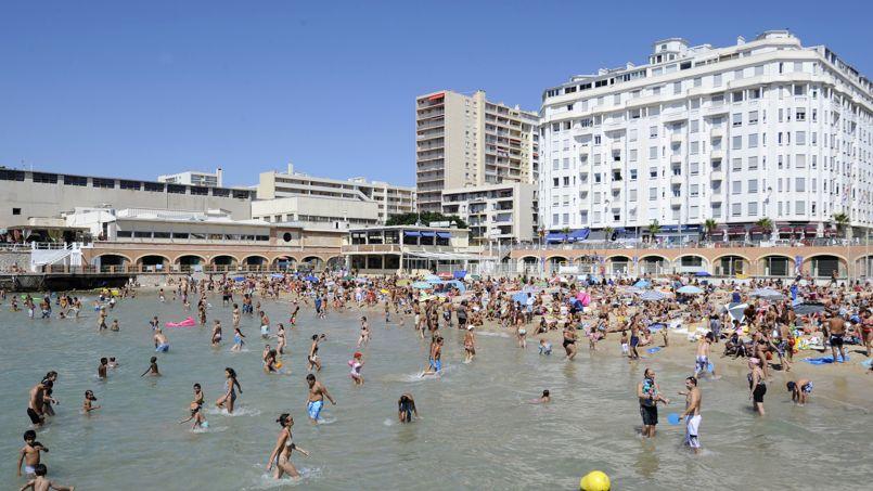 Le nombre de baigneurs est limité à 1000 sur la plage des Catalans.