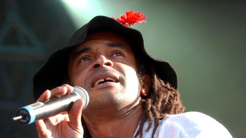 yannick noah : son soutien à hollande mine sa popularité