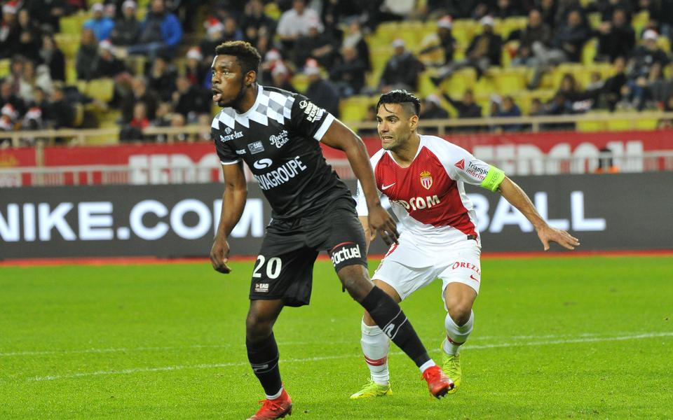 Guingamp-Monaco et Strasbourg-Bordeaux en demi-finales ...
