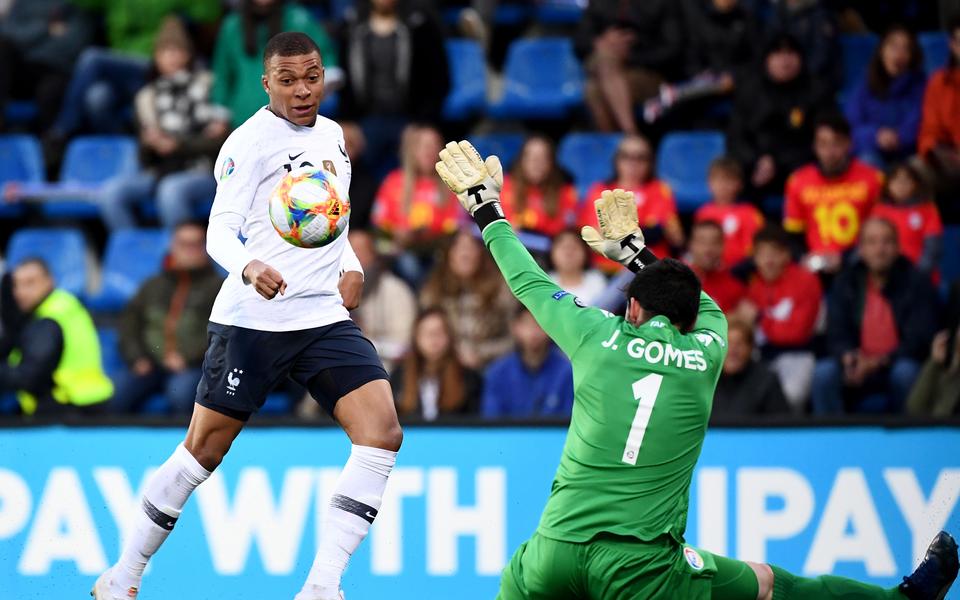 Mbappé a inscrit le 100e but de sa carrière contre Andorre ...
