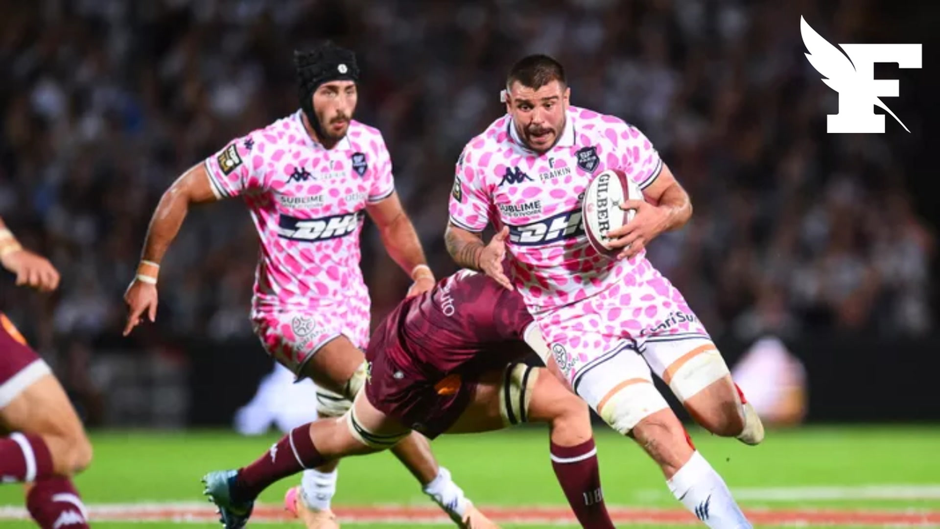 «Affreux», «très spécial», «une merveille»...: découvrez à quoi ressemble le nouveau maillot du Stade Français