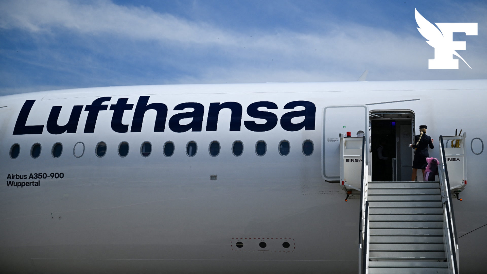 Une batterie externe prend feu à bord, un vol Lufthansa dérouté vers Lyon