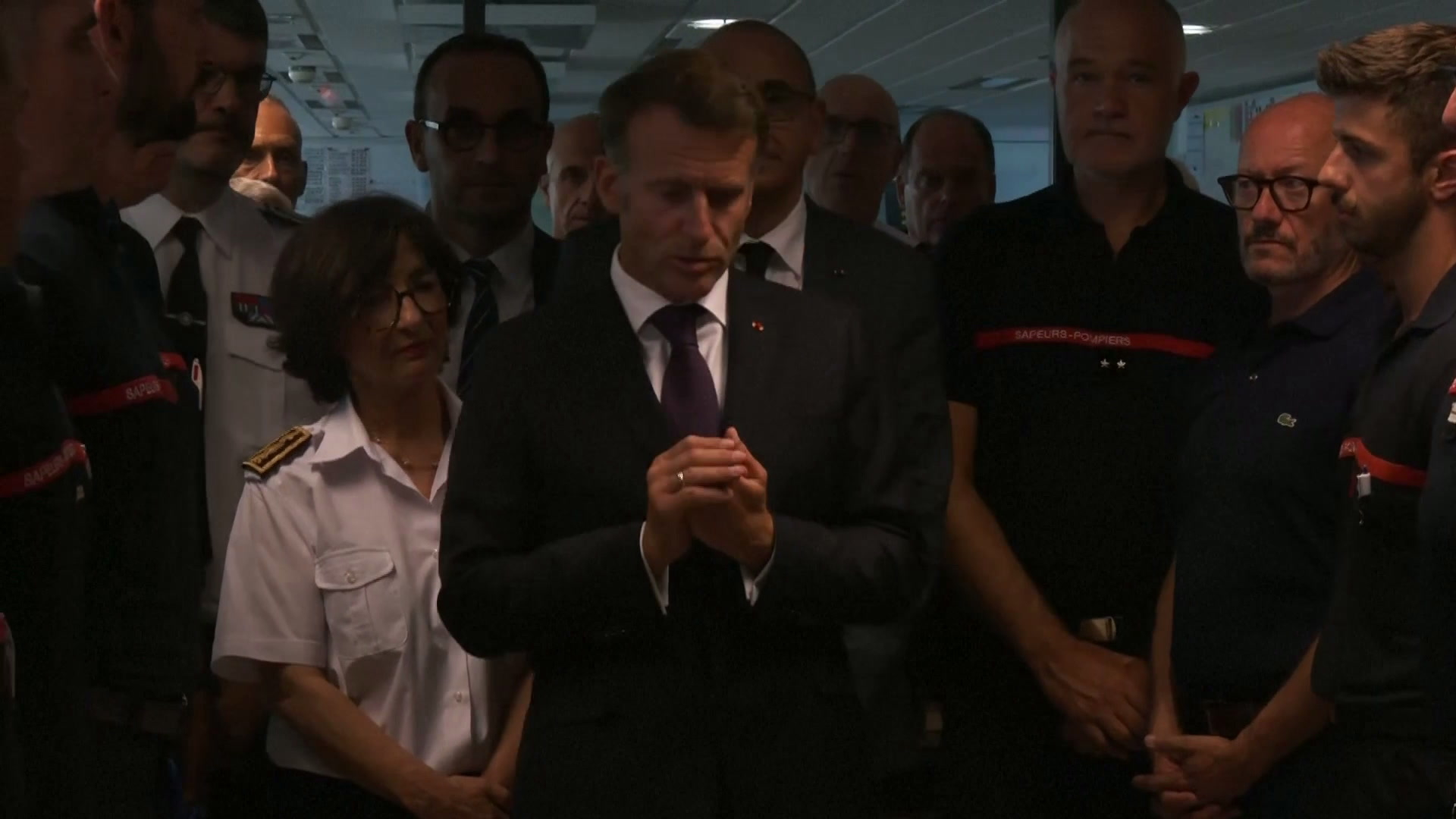 Incendies en Gironde: Emmanuel Macron «remercie et apporte le soutien de la Nation» aux pompiers