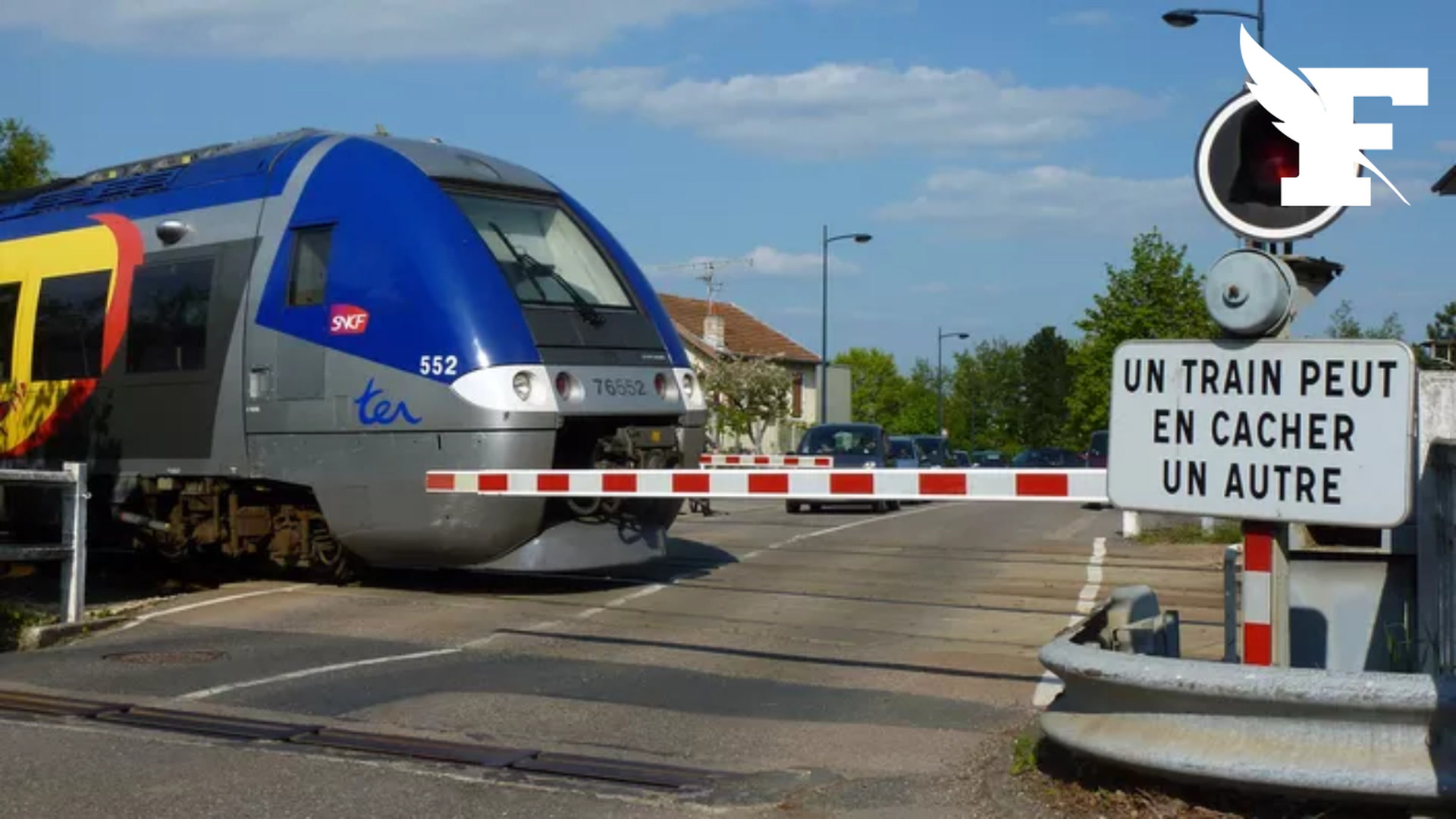 Un adolescent décède après avoir été percuté par un train à un passage à niveau près d'Arras