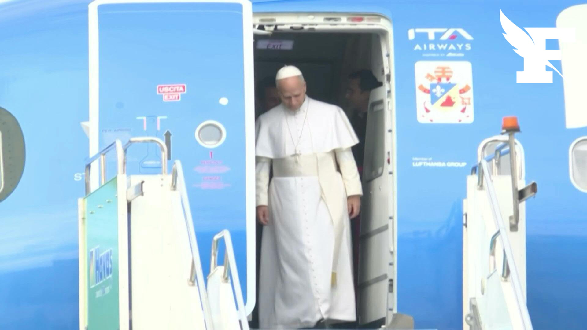 Le pape décolle pour entamer sa visite de quatre jours en France