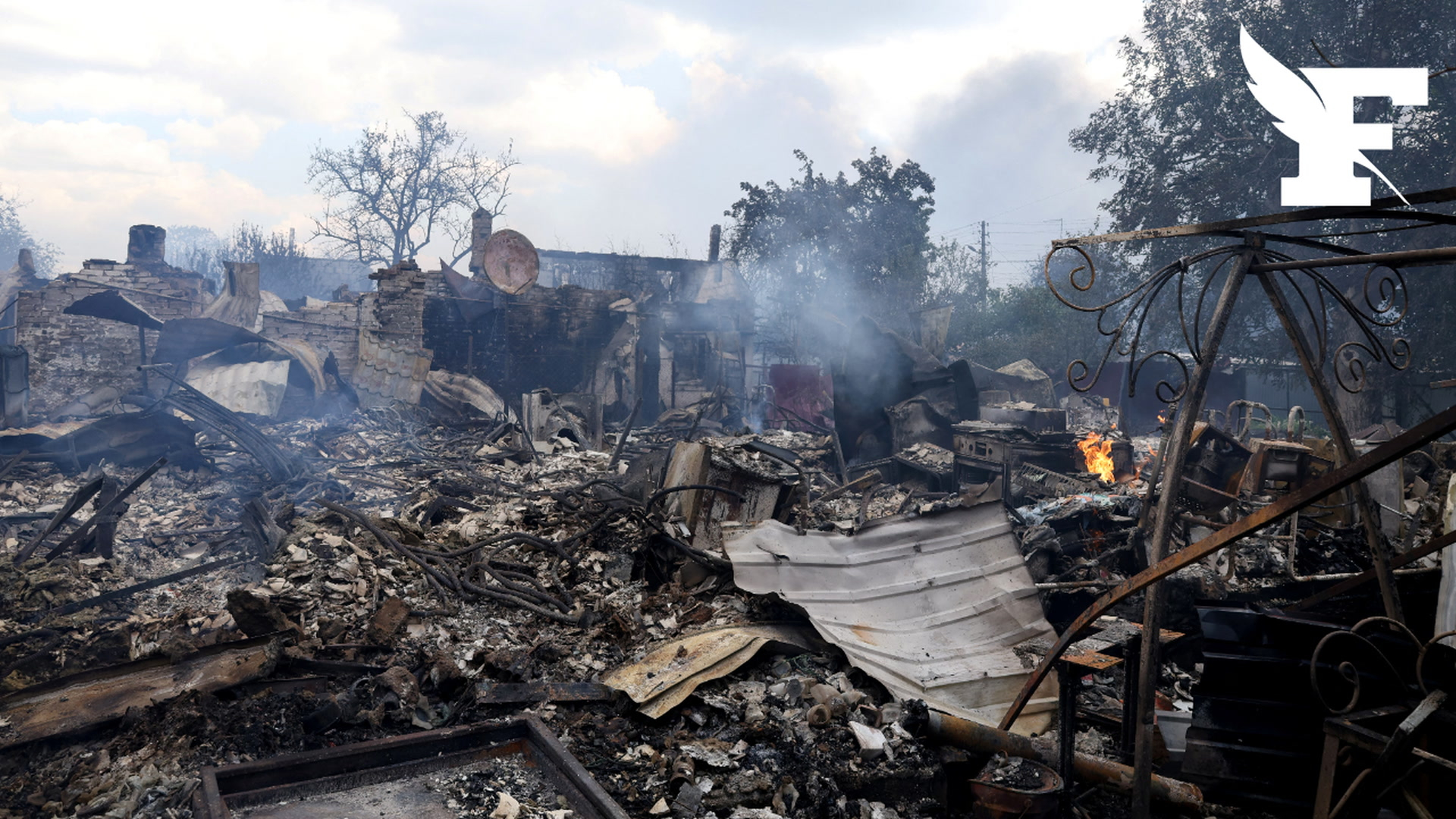 Guerre en Ukraine : un mort et 13 blessés dans des bombardements russes sur Kiev