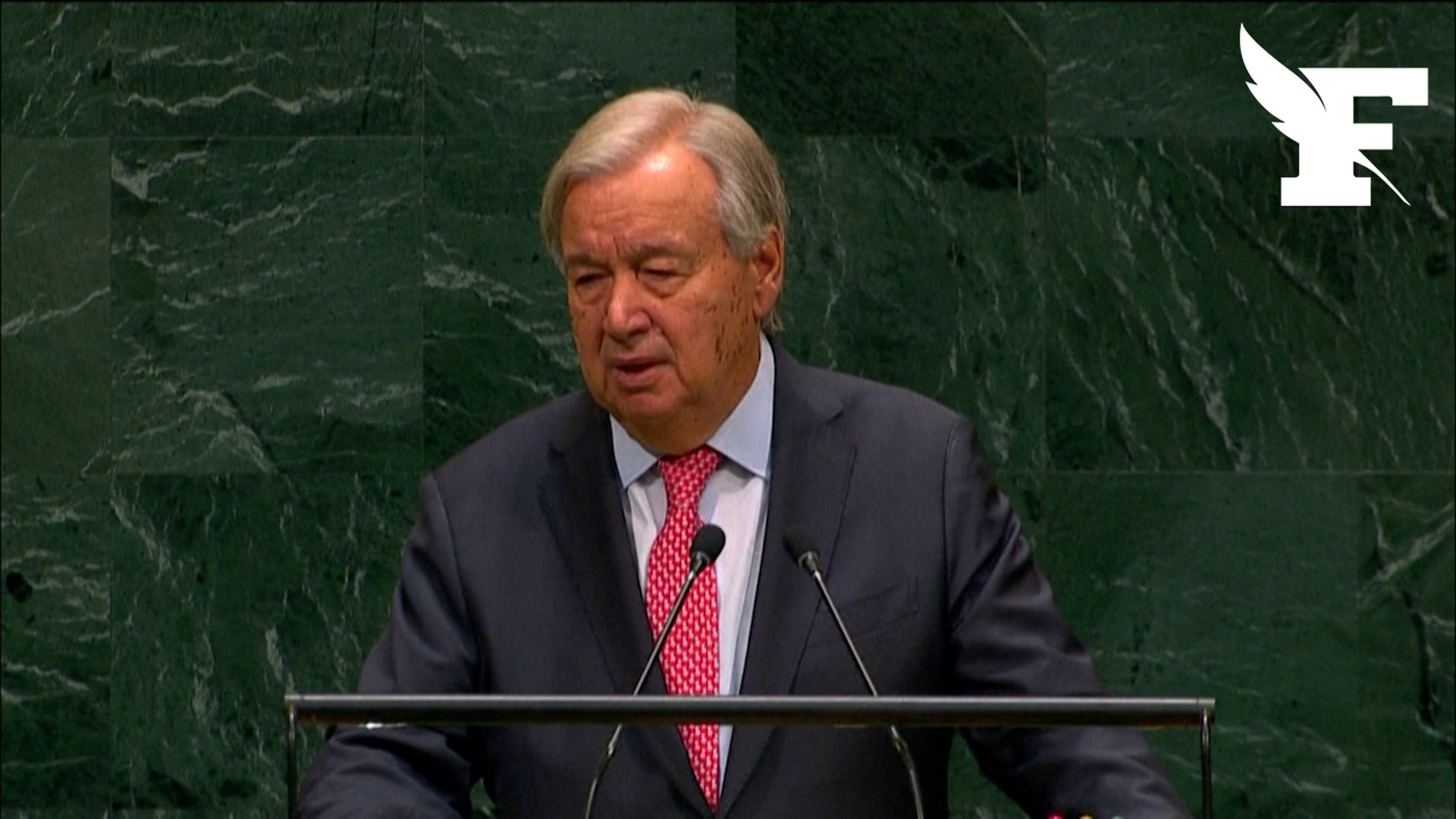 «Les géants pétroliers traitent l'atmosphère comme une décharge à ciel ouvert», lance le chef de l'ONU