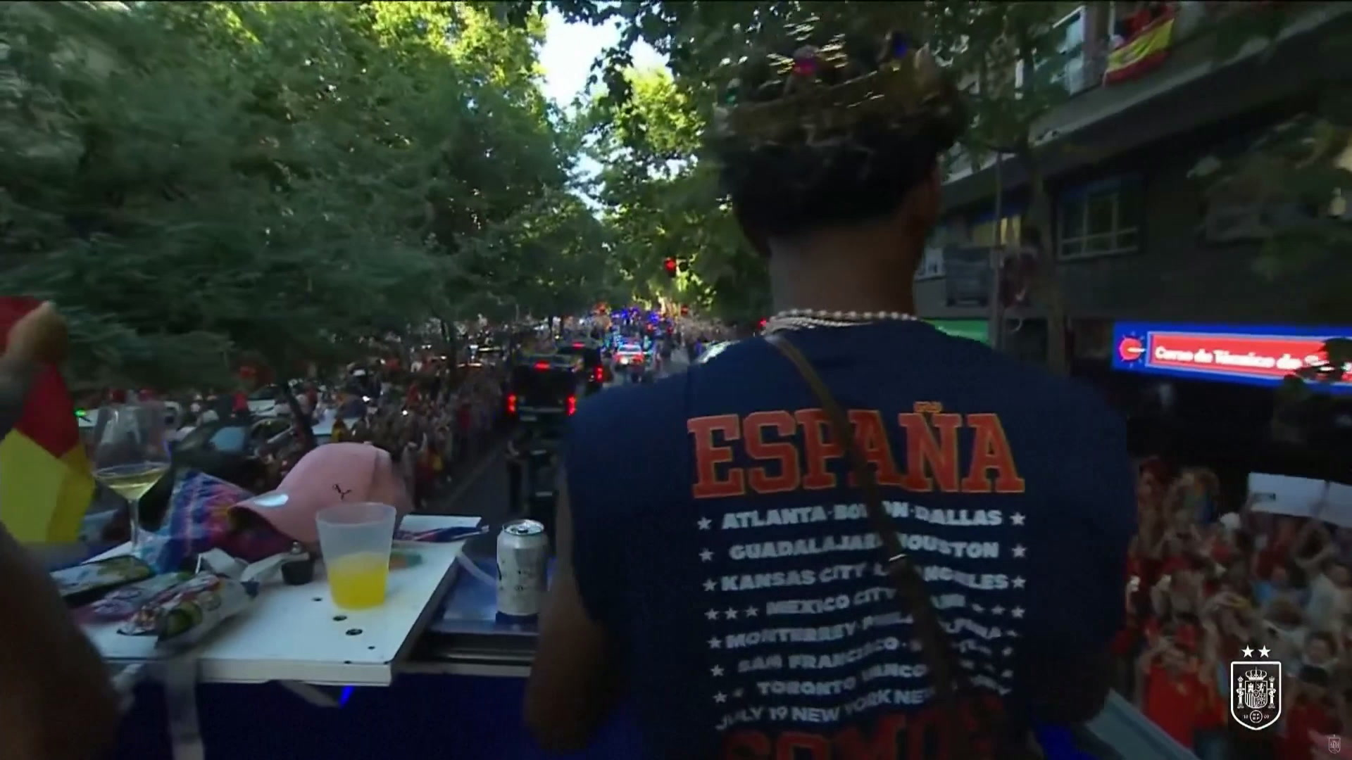 Espagne : l'entrée des champions du monde dans les rues de Madrid