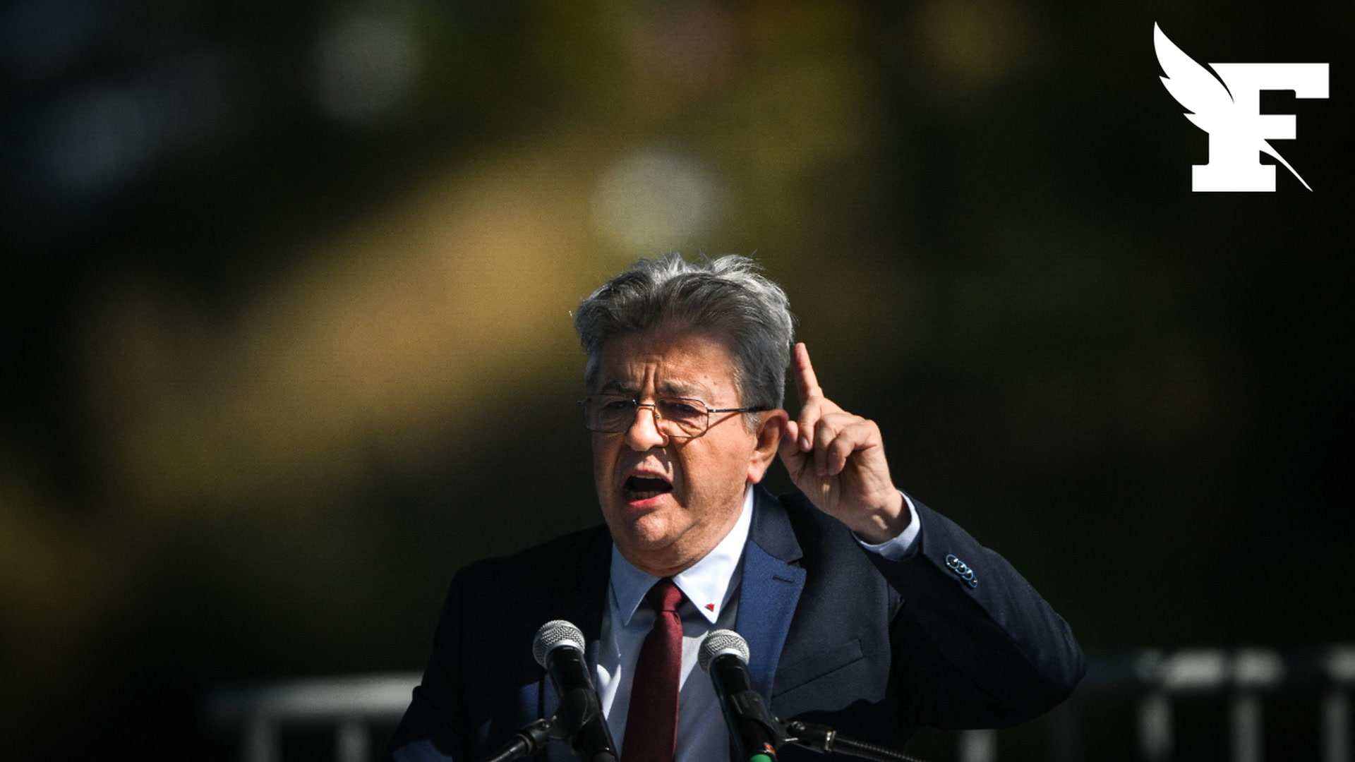 Présidentielle 2027 : un sondage place Jean-Luc Mélenchon en position de se qualifier pour le second tour