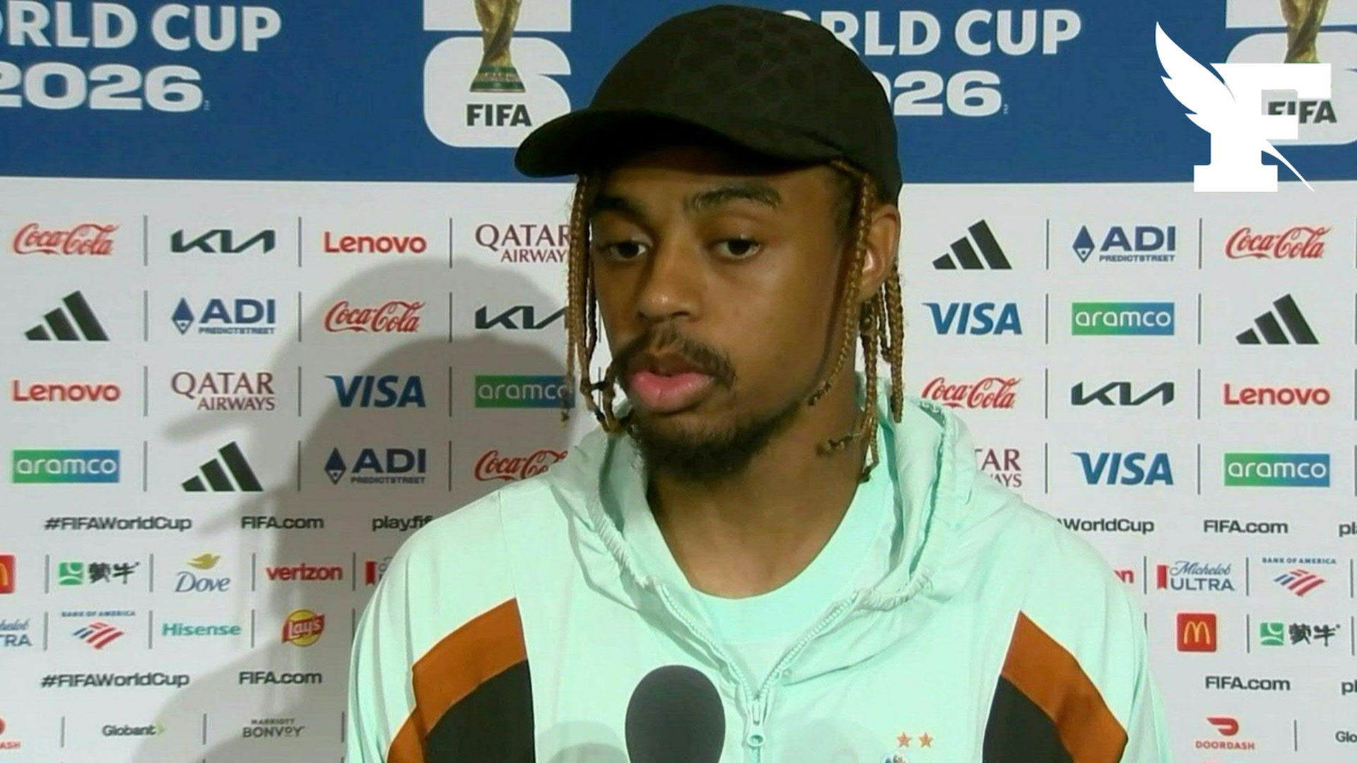 «Je n'avais jamais joué un match avec autant de coups en traître»: Bradley Bradley Barcola revient sur la victoire des Bleus face au Paraguay