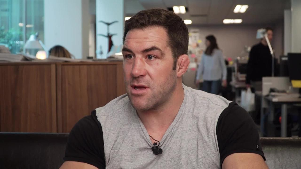 Cudmore «Tu peux taper quelqu’un mais, avant, il faut que tu aies