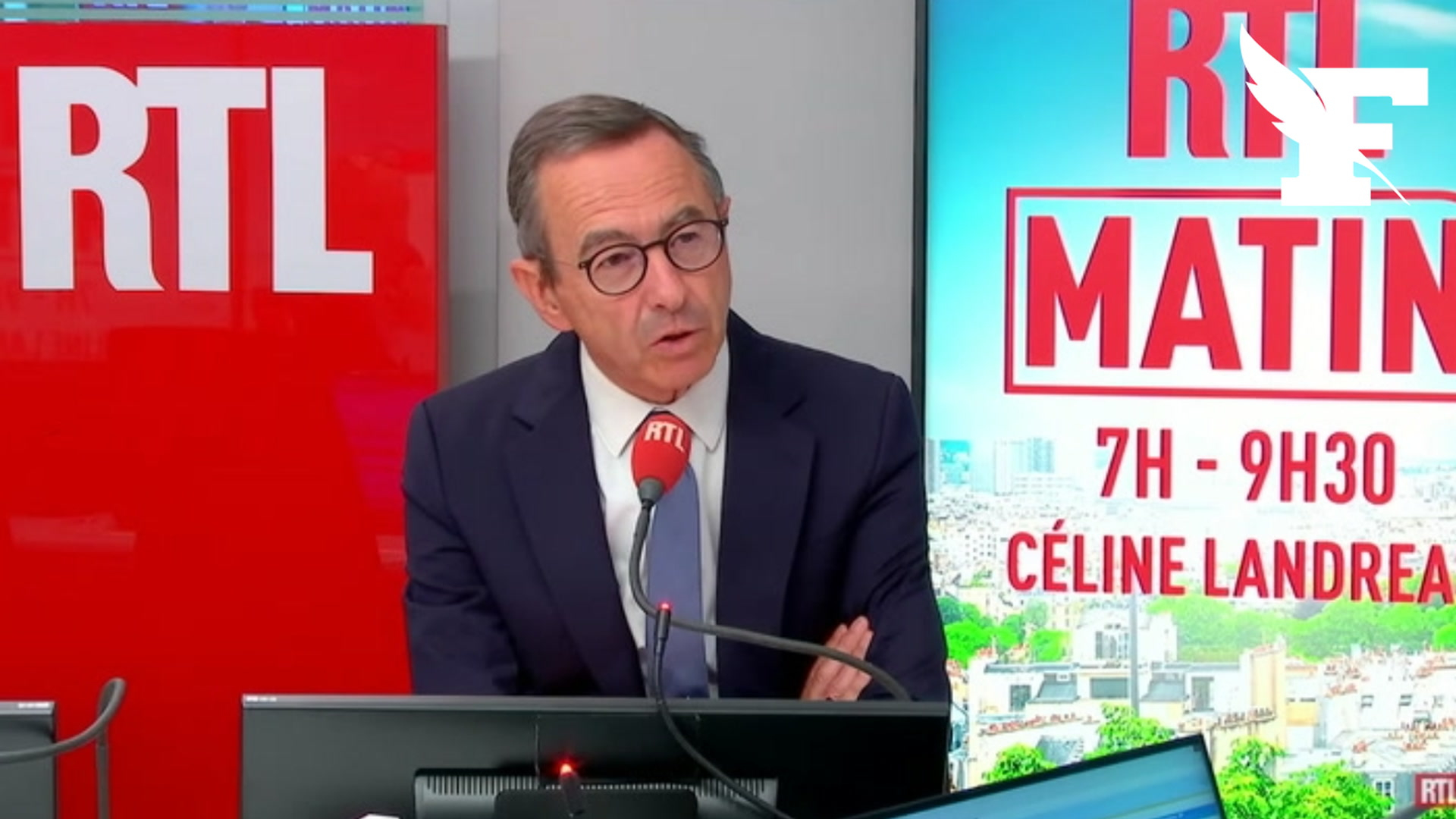 «Ce n'est pas une proposition, c'est un slogan» : Bruno Retailleau critique le projet du RN d'interdire le voile dans l'espace public
